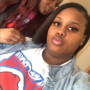 Meet your Posher, Nakeya